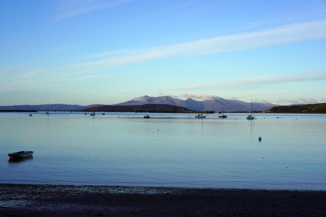 Apartmán Beach House No2 With Amazing Sea Views And Private Garden Onto Beach. Fairlie Exteriér fotografie